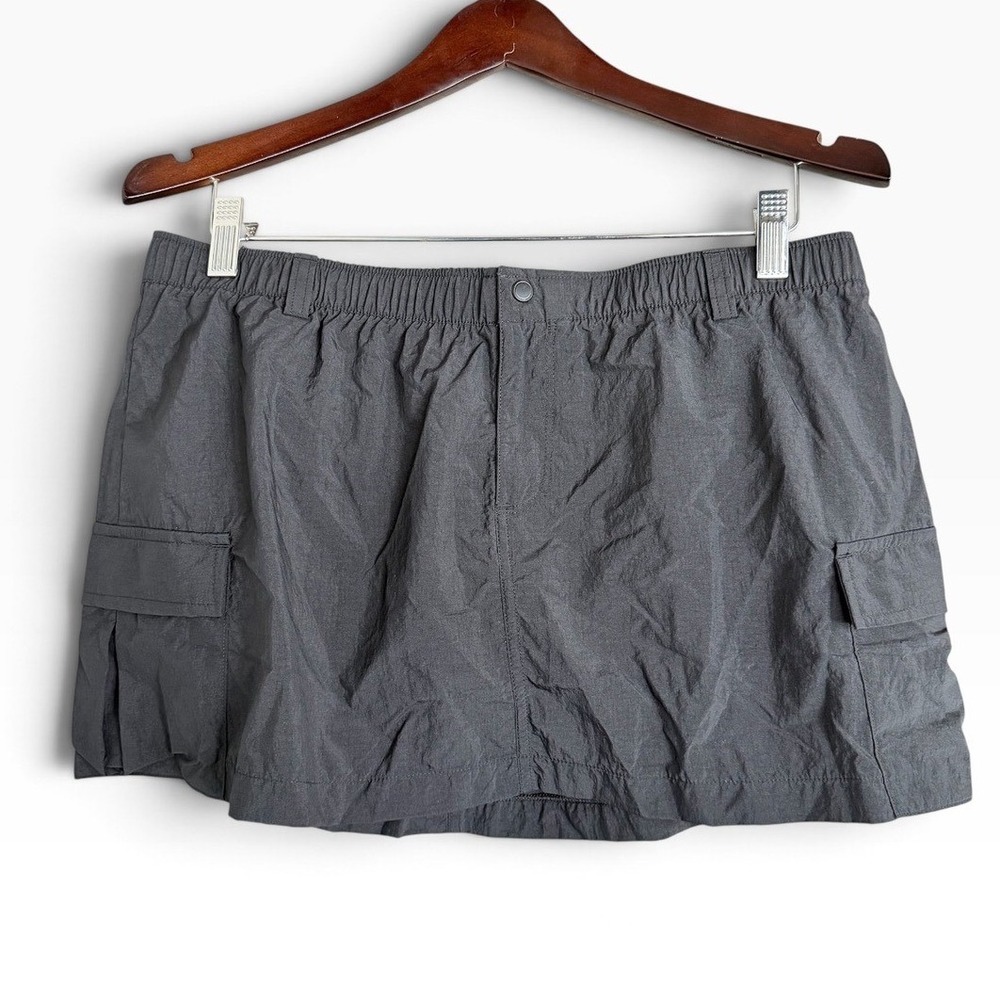 Under Armour M Womens UA Unstoppable Utility Skirt Black Cargo Ripstop Mini NWT